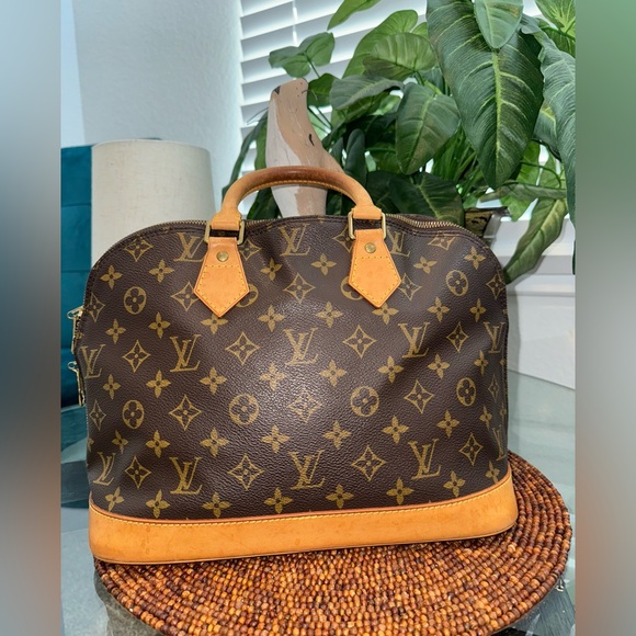 Louis Vuitton Alma Monogram Pm EUC! - Picture 4 of 11